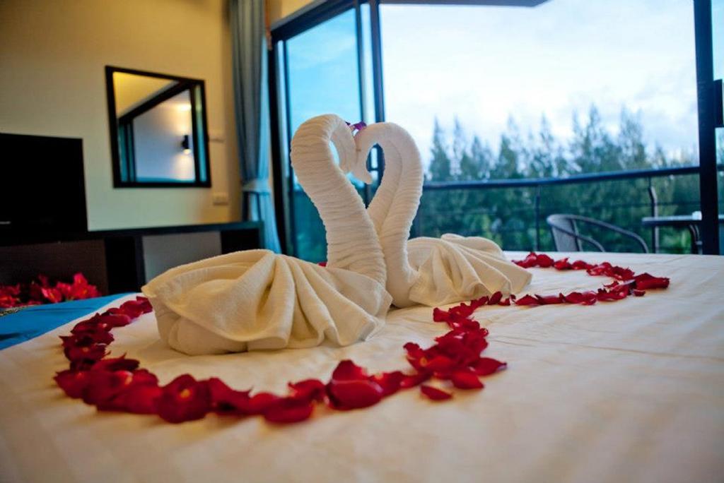 Kata Green Beach Hotel 외부 사진