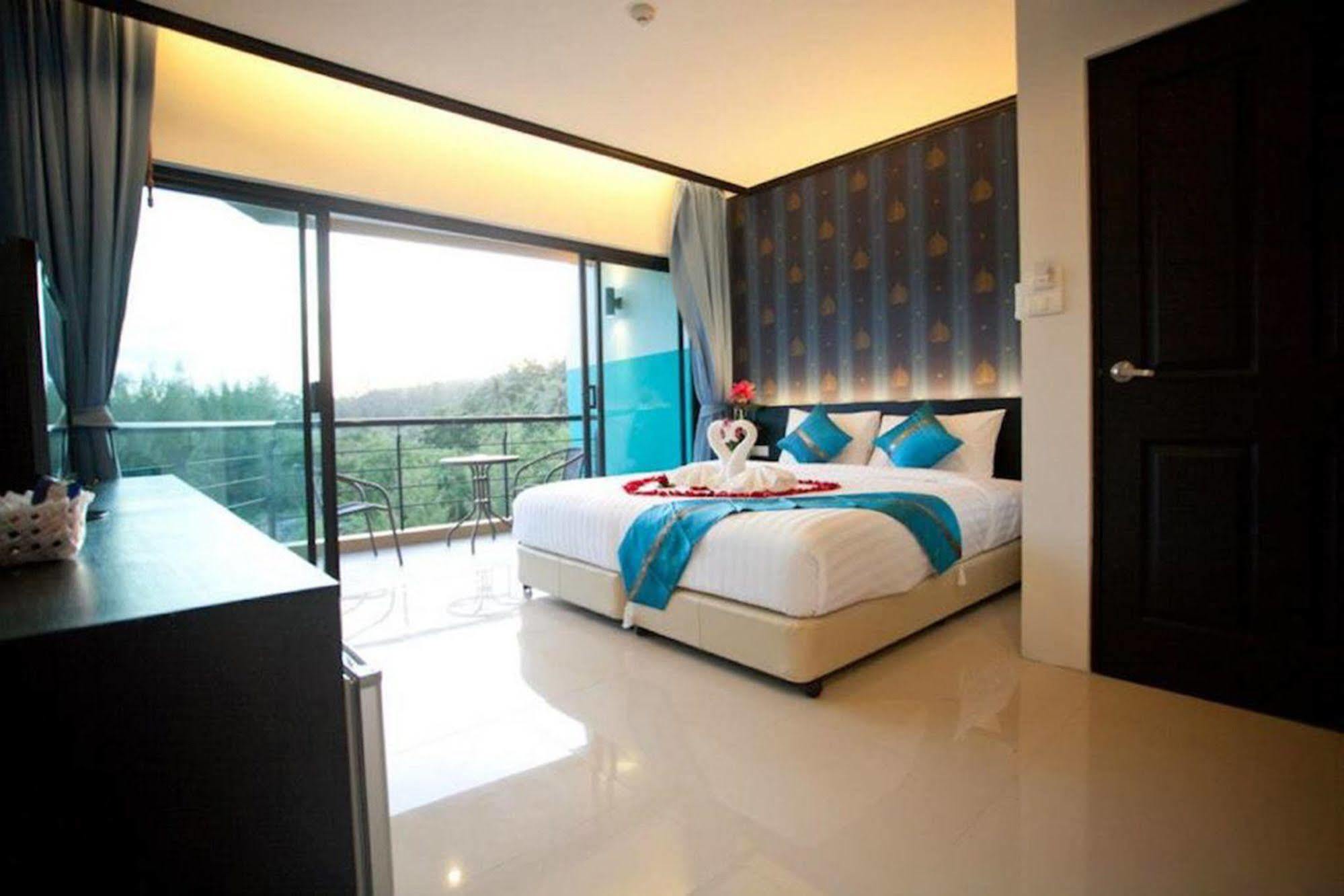 Kata Green Beach Hotel 외부 사진